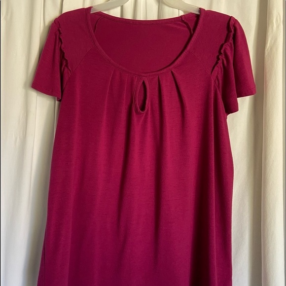 Size-m So Cute Fuchsia Pink Shirt W/o Tags, Pleats& Hole@neckline, Short/sleeve - Picture 8 of 11